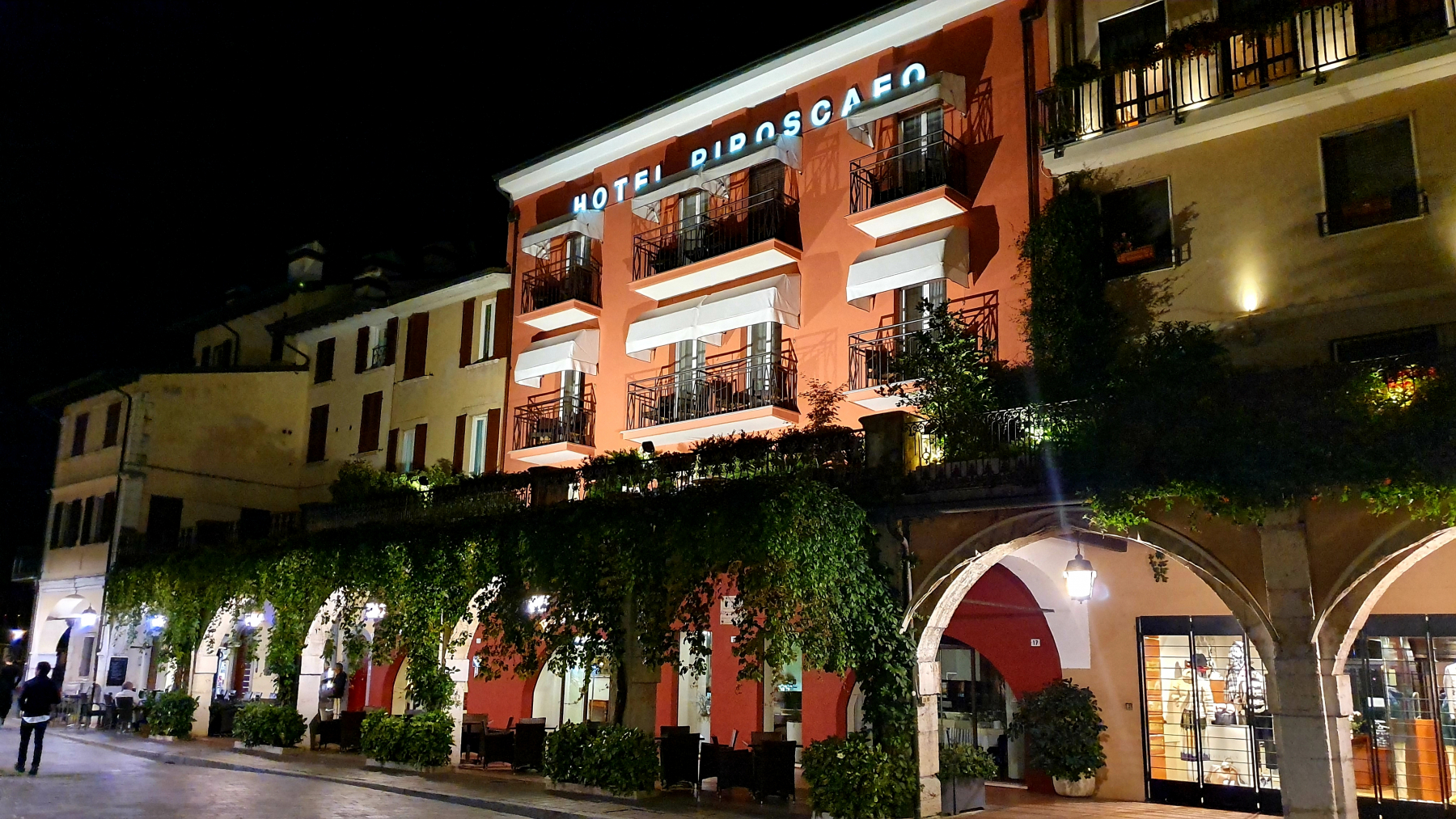 Desenzano del Garda, Hotel Piroscafo